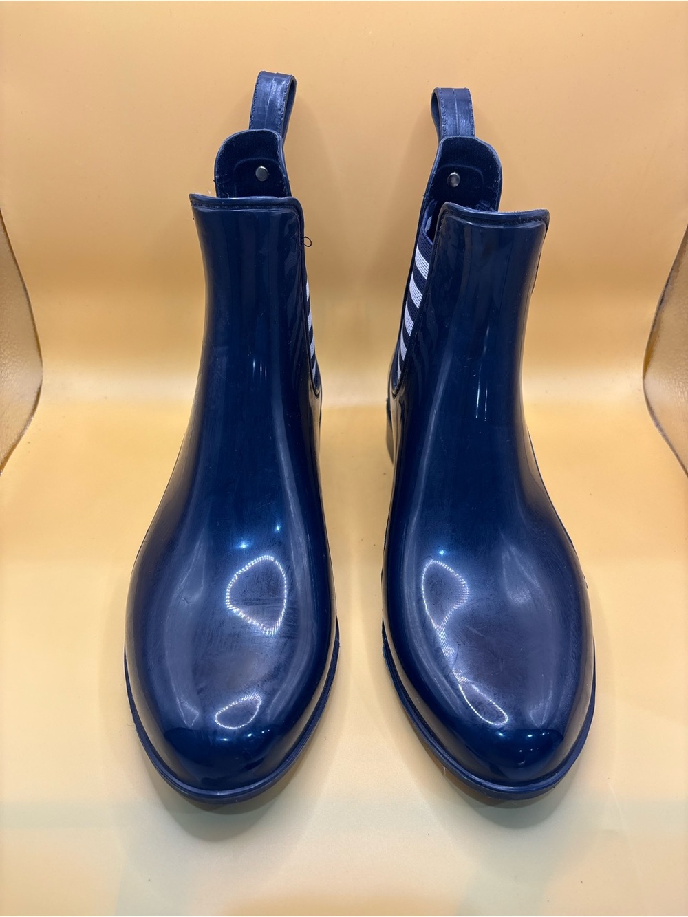 London Fog Women’s Size 9 Navy Piccadilly Chelsea Puddle Rain Weatherproof Boots - Picture 3 of 8